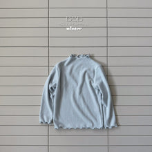 Load image into Gallery viewer, BELLA KIDS NARI TURTLENECK TEE*PREORDER