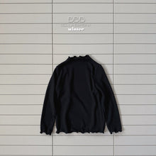 Load image into Gallery viewer, BELLA KIDS NARI TURTLENECK TEE*PREORDER