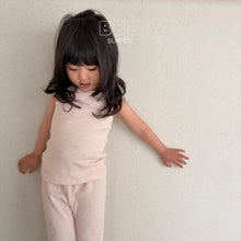 Load image into Gallery viewer, BELLA KIDS WING SLEEVELESS TEE*PREORDER