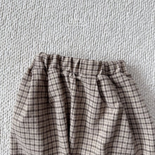 Load image into Gallery viewer, BELLA KIDS SIGNATURE PANTS**PREORDER