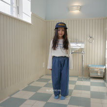 Load image into Gallery viewer, BLACKBEAN KIDS FRENCH TEE* Preorder