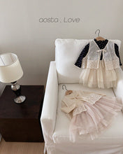 Load image into Gallery viewer, AOSTA FALL LACE JENNY OPEN VEST**PREORDER