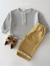 Load image into Gallery viewer, DAILYBEBE KIDS WAFFLE HENLEY SHIRT **PREORDER
