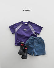 Load image into Gallery viewer, BONITO KIDS REGALAN SIDE TEE**PREORDER