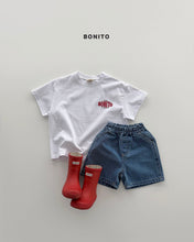 Load image into Gallery viewer, BONITO KIDS BOLD BONITO TEE (WITH MOM) **PREORDER