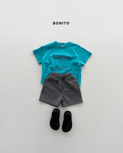 Load image into Gallery viewer, BONITO KIDS SNIFFING TEE**PREORDER