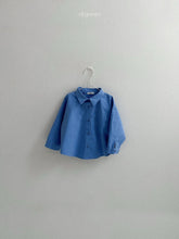 將圖片載入圖庫檢視器中，綠色童裝翻領襯衫 *預購