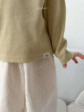 將圖片載入圖庫檢視器中，綠色兒童魅力T卹*預購