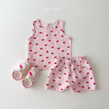 Load image into Gallery viewer, DAILYBEBE KIDS PRINTED TOP SHORT SET**PREORDER (Copy)