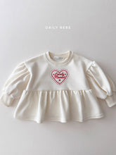 Load image into Gallery viewer, DAILYBEBE KIDS LOVELY MOMENT T SHIRT **PREORDER