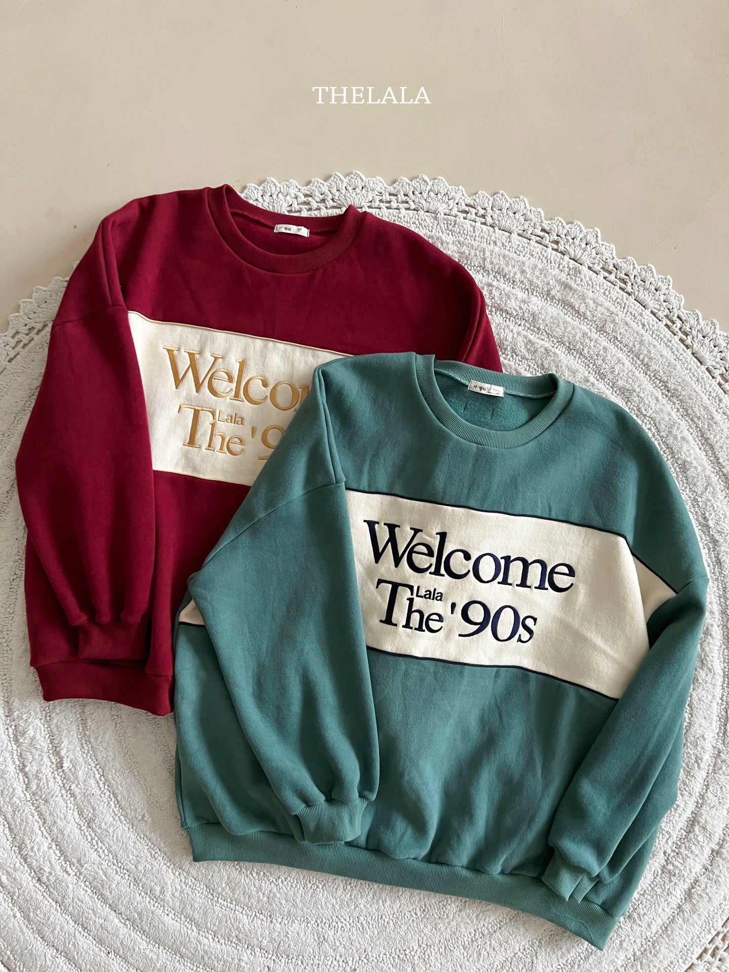 LALA MOM WELCOME 90'S SWEATER* Preorder