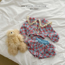 Load image into Gallery viewer, MEL KIDS KNIT BIG FRILL SHORT**PREORDER