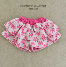 Load image into Gallery viewer, MEL KIDS KNIT BIG FRILL SHORT**PREORDER