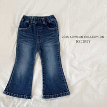 Load image into Gallery viewer, MEL KIDS DENIM BOOTCUTS JEANS**PREORDER