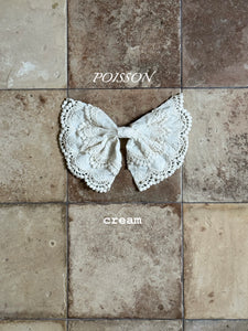 POISSON KIDS BIG LACE BOW**PREORDER