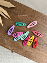 Load image into Gallery viewer, POISSON KIDS PACK OF COLORFUL CLIPS**PREORDER