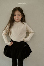 Load image into Gallery viewer, MOMOANN KIDS BLACK MINI SKIRT*PREORDER