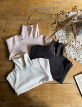 Load image into Gallery viewer, MEL KIDS SIMPLE TURTLE NECK**PREORDER