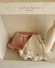 Load image into Gallery viewer, MEL KIDS QUILITED FRILL SHORTS**PREORDER