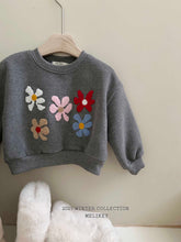 Load image into Gallery viewer, MEL KIDS BOUCLE FLOWER SWEAT SHIRT**PREORDER