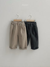Load image into Gallery viewer, DIGREEN KIDS MINIMAL TUCK PANTS*PREORDER