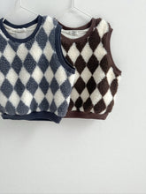 Load image into Gallery viewer, DIGREEN KIDS ARGYLE VEST*PREORDER