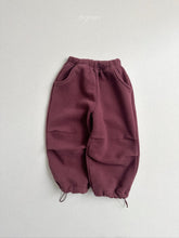 Load image into Gallery viewer, DIGREEN KIDS TUCK JOGGER PANTS *PREORDER