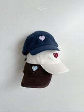 Load image into Gallery viewer, DIGREEN KIDS HEART CAP*PREORDER