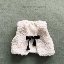 Load image into Gallery viewer, MEL KIDS FLEECE VEST**PREORDER