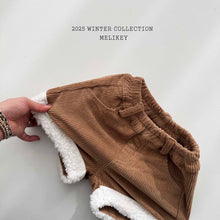 Load image into Gallery viewer, MEL KIDS UGG HEART SHORTS**PREORDER