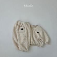 Load image into Gallery viewer, LALALAND FLUFFY SWEAT SHIRT*Preorder