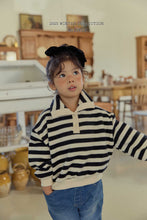 Load image into Gallery viewer, MEL KIDS HIGH NECK TURTLE SWEAT SHIRT**PREORDER