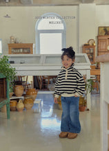 Load image into Gallery viewer, MEL KIDS HIGH NECK TURTLE SWEAT SHIRT**PREORDER