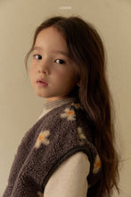 Load image into Gallery viewer, LINDO KIDS WOODY VEST* Preorder