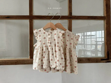Load image into Gallery viewer, LA CAMEL KIDS Rose Tee* Preorder
