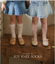 Load image into Gallery viewer, FLO KIDS JOY KNEE SOCKS**PREORDER