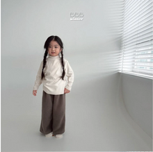 Load image into Gallery viewer, BELLA KIDS THE LOOSE TURTLENECK*PREORDER