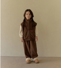 Load image into Gallery viewer, LINDO KIDS DOT JOGGER PANTS* Preorder