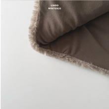 Load image into Gallery viewer, LINDO KIDS BETTY VEST* Preorder