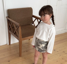 Load image into Gallery viewer, BANANA J KIDS SHOULDER SWEAT SHIRT*PREORDER