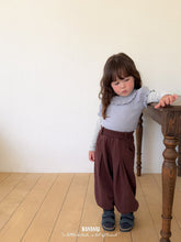 Load image into Gallery viewer, BANANA KIDS ECRU JOGGER PANTS* PREORDER