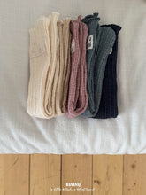 Load image into Gallery viewer, BANANA KIDS DUN RIB SOCKS *PREORDER