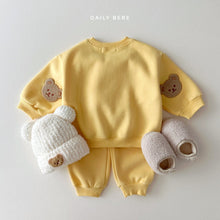 Load image into Gallery viewer, DAILYBEBE KIDS BEAR PATCH TOP BOTTOM SET * Preorder