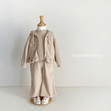 Load image into Gallery viewer, VIVID KIDS VELOUR TOP BOTTOM SET*PREORDER (Copy)