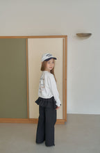 Load image into Gallery viewer, MOMOANN KIDS SPRING FRILL PANTS*PREORDER