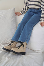 Load image into Gallery viewer, MOMOANN KIDS SPRING BOOTSCUT DENIM JEANS*PREORDER