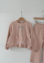 Load image into Gallery viewer, MOMOANN KIDS SPRING GREY PUFF BOW TOP BOTTOM SET*PREORDER