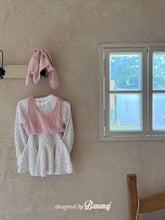 Load image into Gallery viewer, BANANA KIDS MINI VEST* PREORDER