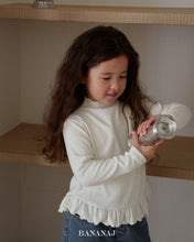 將圖片載入圖庫檢視器中，香蕉兒童柔軟高領T卹*預購