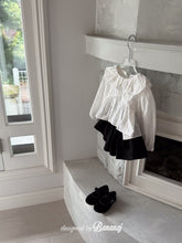 Load image into Gallery viewer, BANANA KIDS LACE COLLAR SHIRT** PREORDER